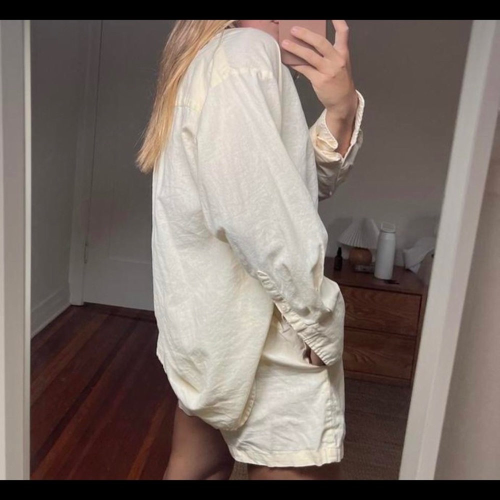 Linen Set - Picture 2 of 3